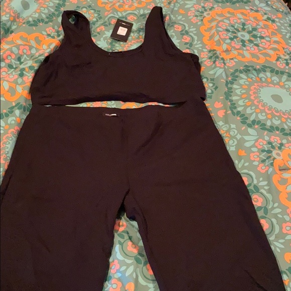 Fashion Nova Pants - Black crop top & short set